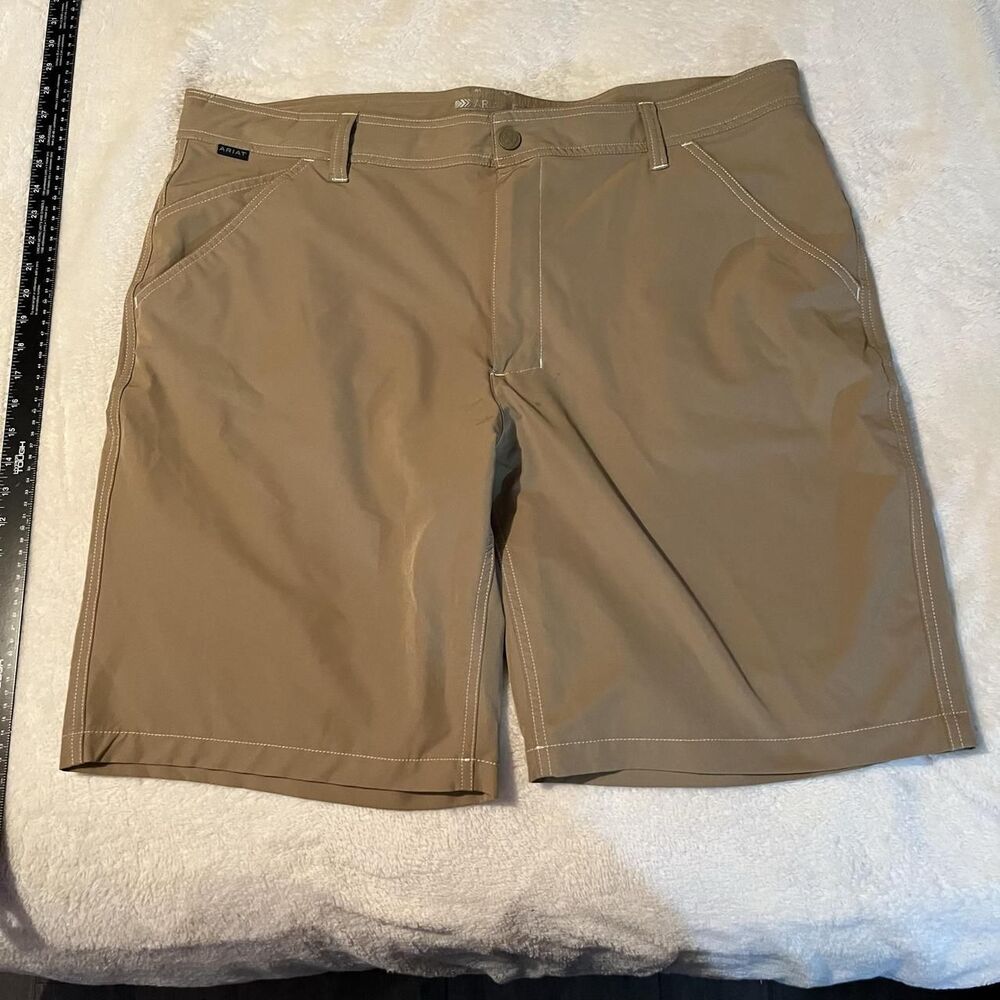 Ariat Men's Tan Shorts